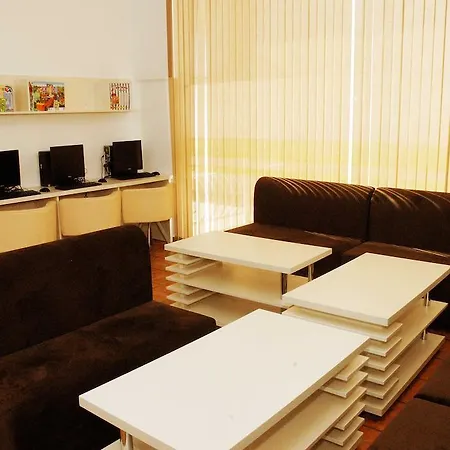 Семеен Хотел Виа Лакус 3* 사파레바바냐