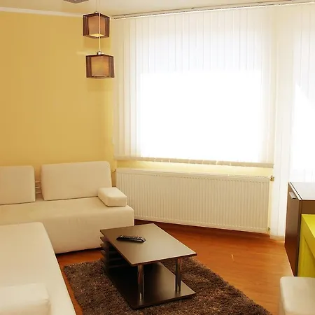 호텔 Семеен Хотел Виа Лакус 3*