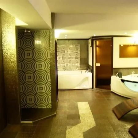 Семеен Хотел Виа Лакус Hotel Sapareva Banya
