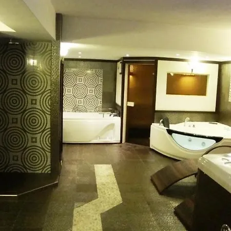 Семеен Хотел Виа Лакус Hotel Sapareva Banya