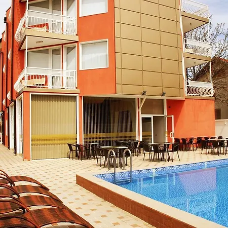 호텔 Семеен Хотел Виа Лакус 사파레바바냐