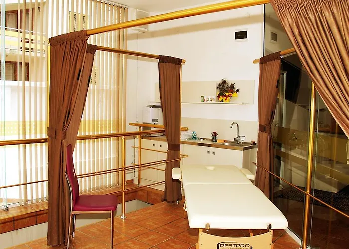 Otel Семеен Хотел Виа Лакус Sapareva Banya